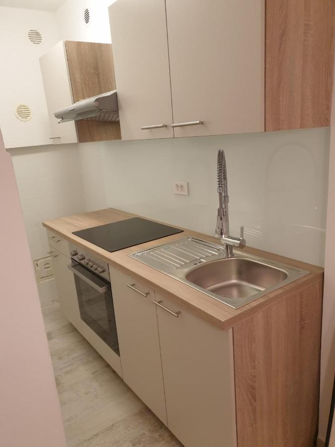 Apartman P-E Pula Exterior photo